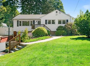 170 Dykeman Rd, Carmel, NY 10512