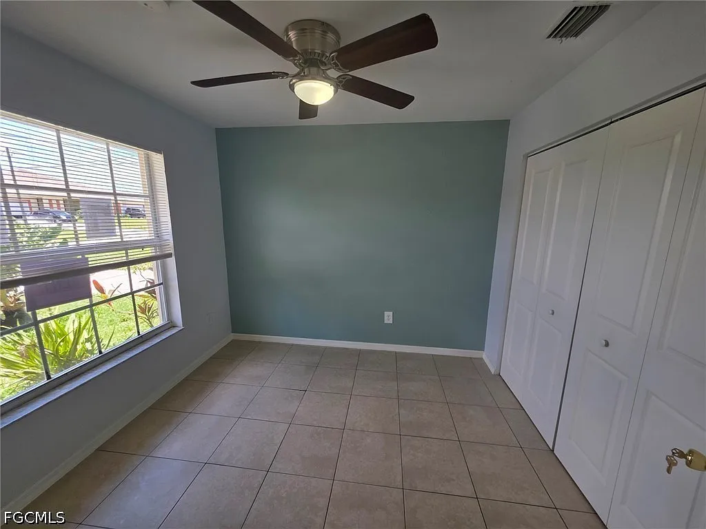 2 bed, 2.0 bath, 2250 sqft, $1,395 — Photo 3
