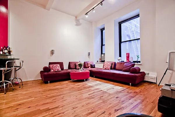 Sold by ROOM Real Estate | media 13