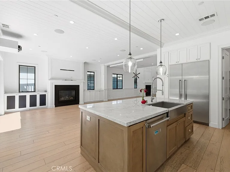 1405 Oak Ave — Photo 18