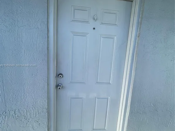 6121 W 24th Ave APT 206, Hialeah, FL 33016