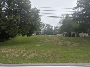 1336 Carnahan Rd, Pittsburgh, PA 15220