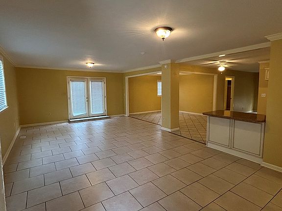 4th image of 2017 Indica Trl