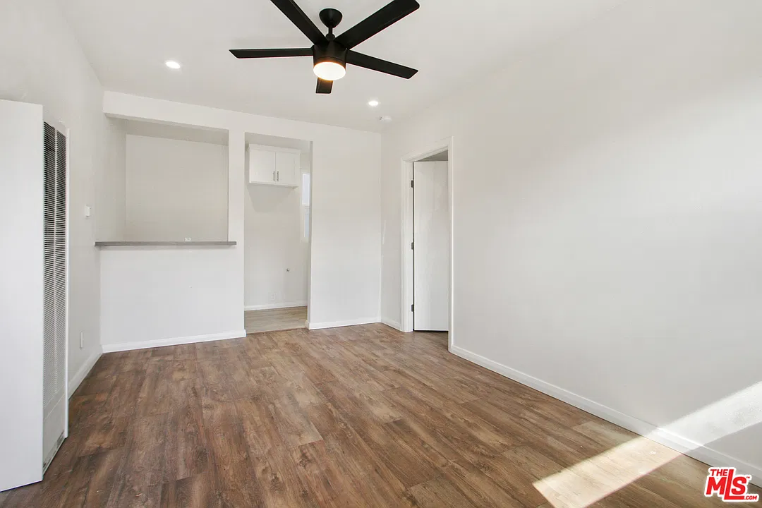 1 bed, 420 sqft, $1,785 — Photo 2