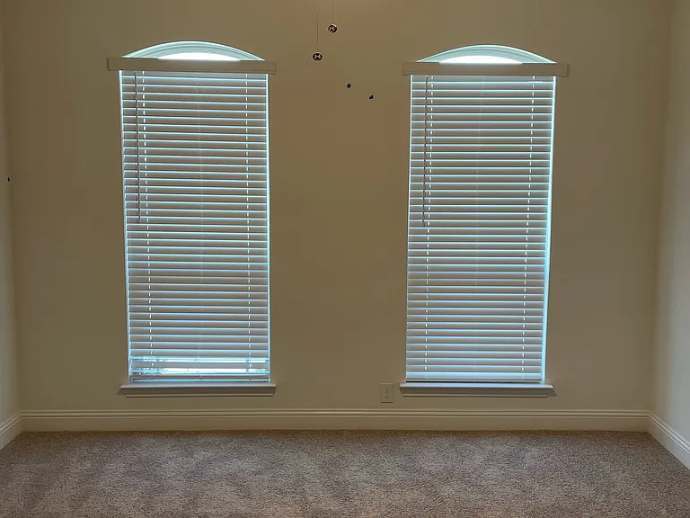 1004 Timber Ridge Dr — Photo 12