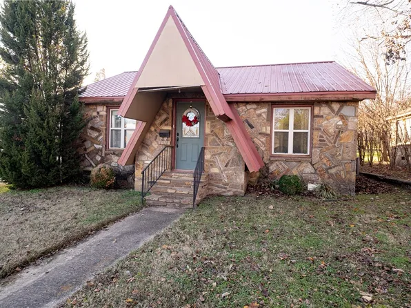 1518 S 11th St, Fort Smith, AR 72901