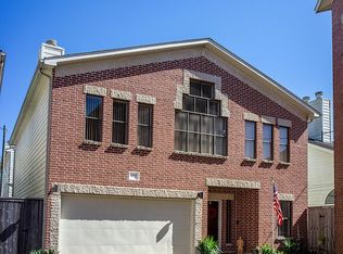 9715 Riddlewood Ln, Houston, TX 77025