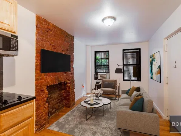 149 1st Ave APT 1R, New York, NY 10003