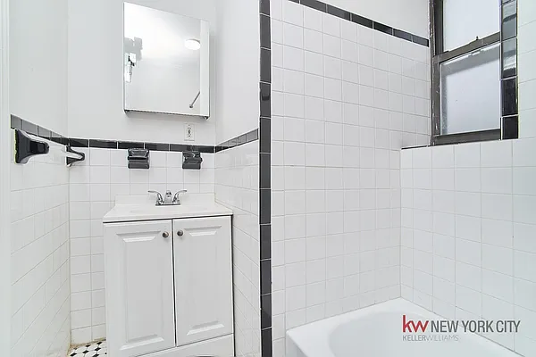 Rented by Keller Williams NYC | media 29