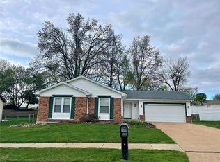 209 Laurelwood Dr, Saint Peters, MO 63376