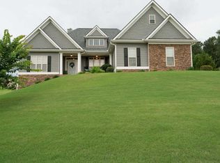 53 Hogans Mill Ct, Jefferson, GA 30549