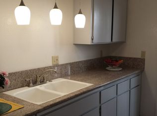 195 E Broadway St #270, Dixon, CA