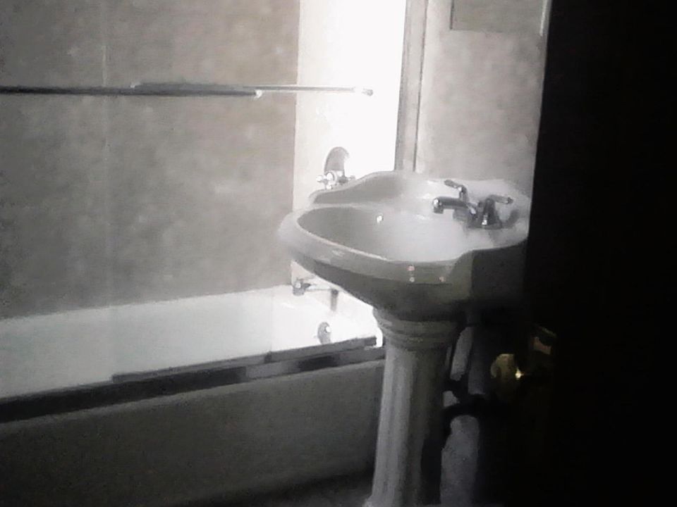 1st image of 2326 W Sunnyside Ave #1E