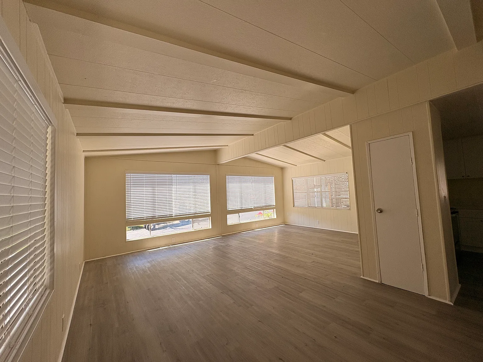 2 bed, 2.0 bath, 1536 sqft, $3,300 — Photo 3
