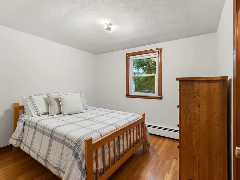 10 Cedar Ridge Dr — Photo 15