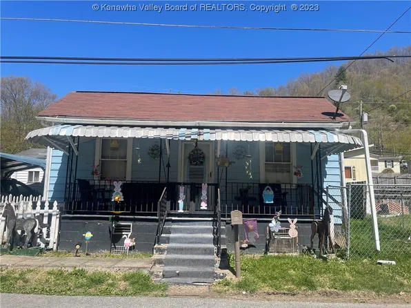 58 Fieldstone Rd, Logan, WV 25601