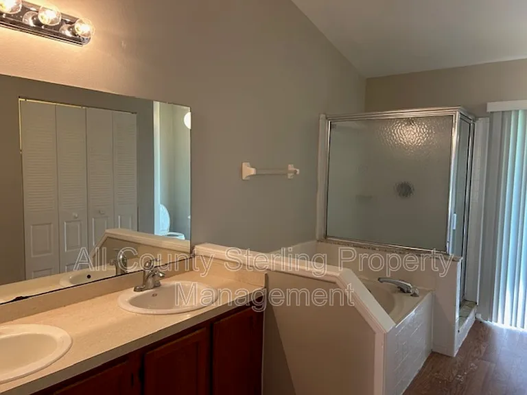 2261 Saint Augustine St — Photo 11