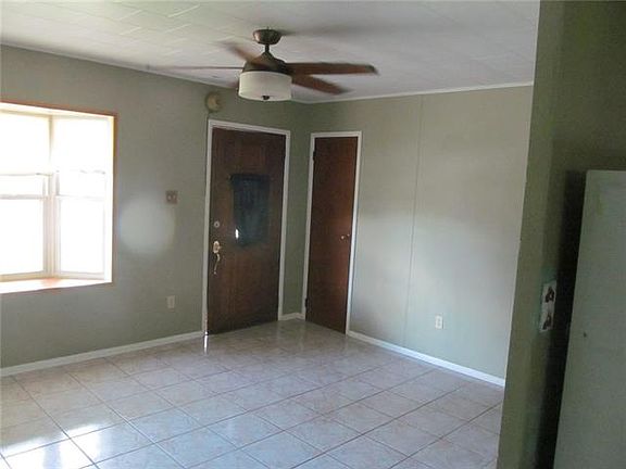5th image of 141 Millie Dr