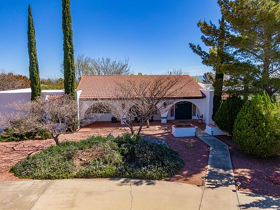 3rd image of 5305 S Laguna Ave