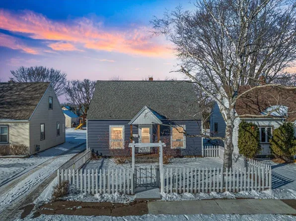 608 North CEDAR AVENUE, Marshfield, WI 54449