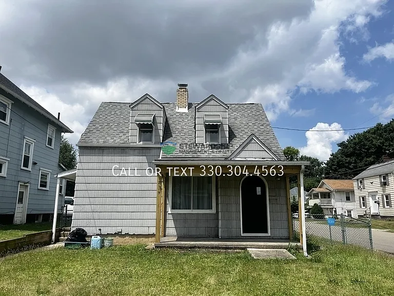 2119 Maple Ave NE — Photo 31