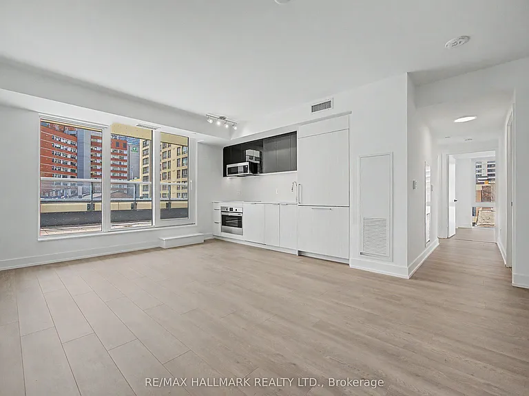 308 Jarvis St #405 — Photo 3