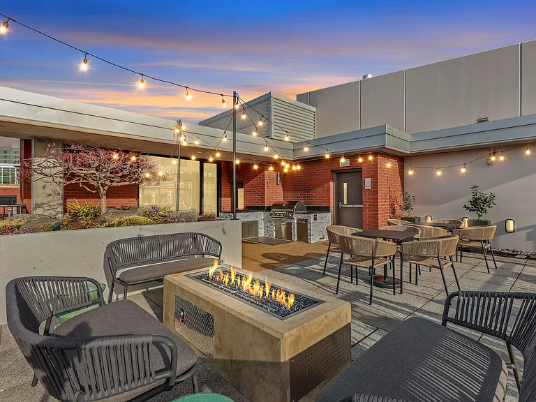Asa Flats and Lofts — Photo 40