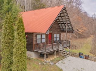 443 Pleasant View Rd, Frenchburg, KY 40322