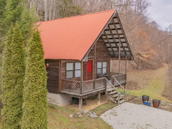 443 Pleasant View Rd, Frenchburg, KY 40322