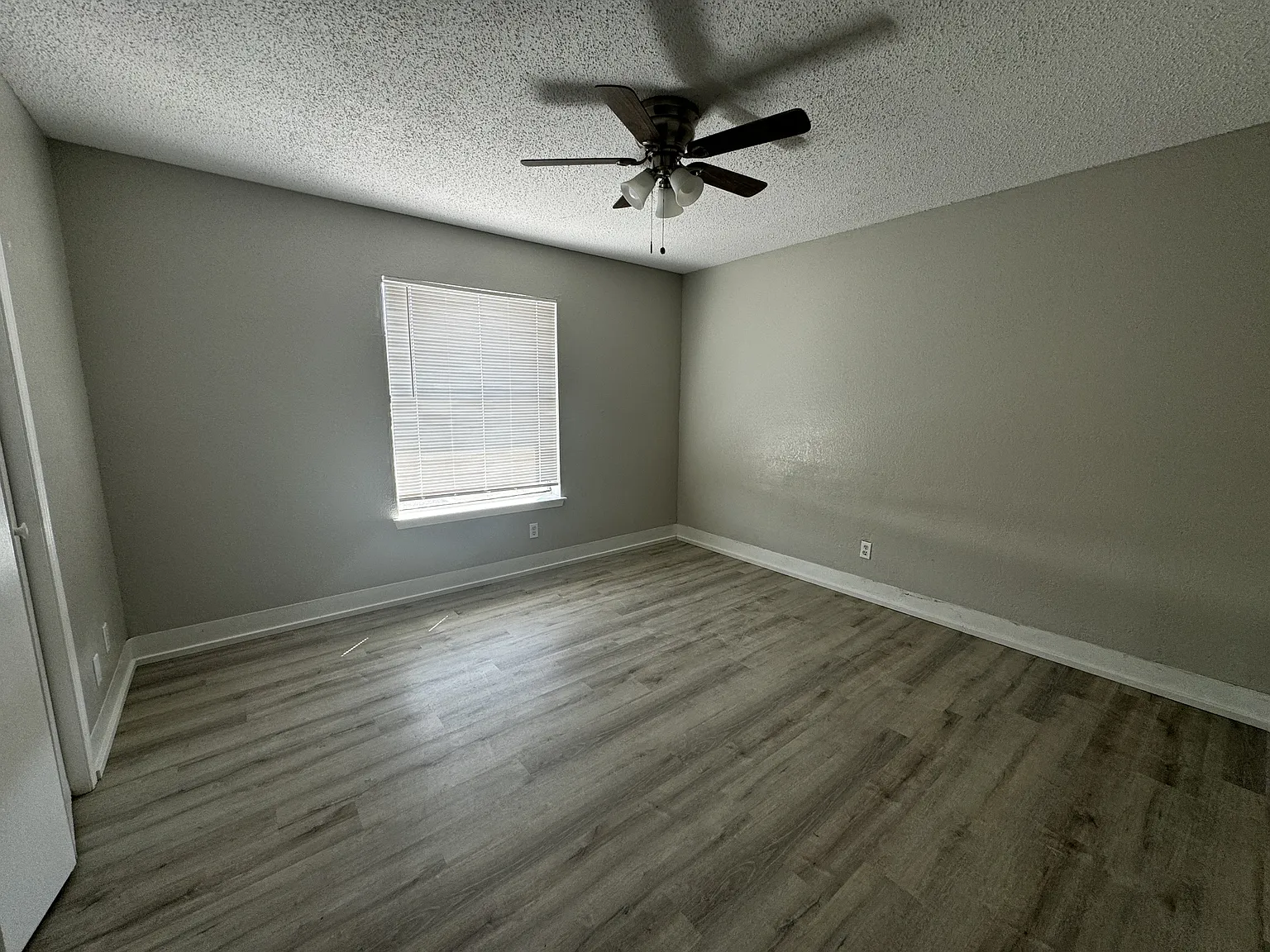 13340 Horizon Boulevard APT #07 - 3 — Photo 3