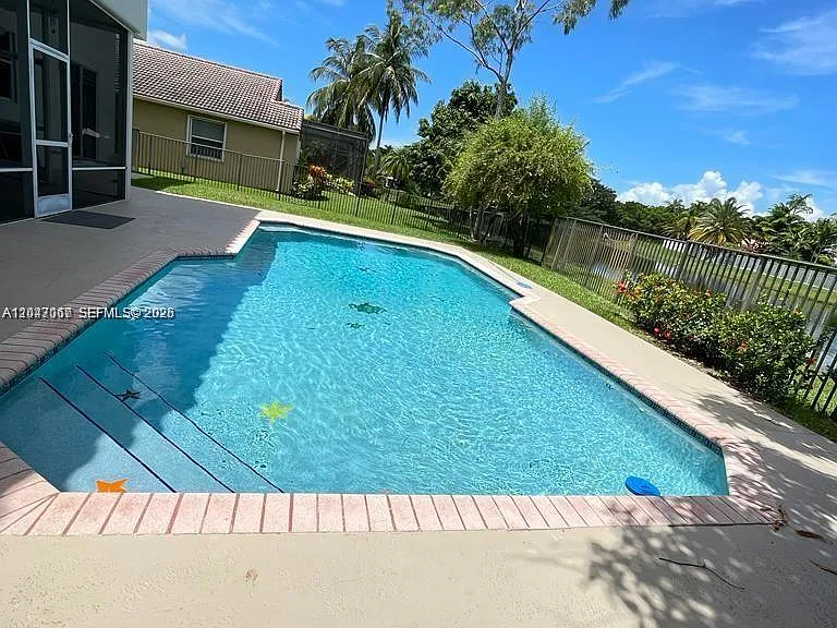 558 Stonemont Dr — Photo 20