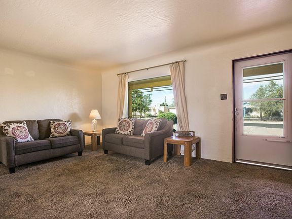 4th image of 804 Madeira Dr SE