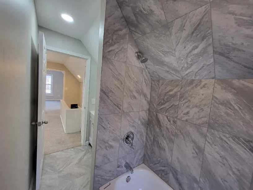2 bed, 1100 sqft, $1,200 — Photo 3