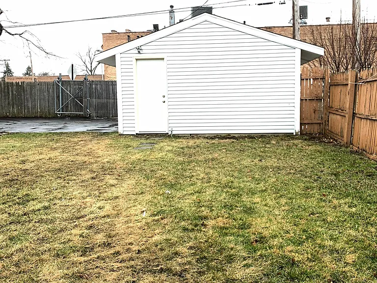 636 N Berwick Blvd — Photo 18