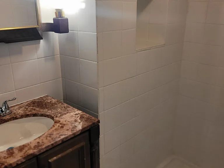 135 S Elmwood Ave — Photo 28