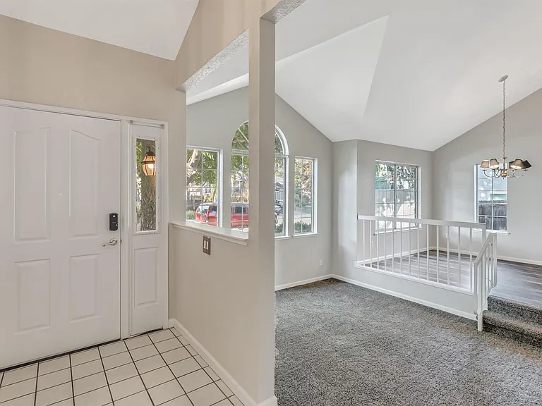 318 Village Cir — Photo 25