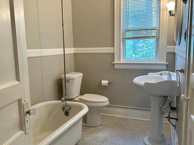 127 Norwood Ave #3 — Photo 10