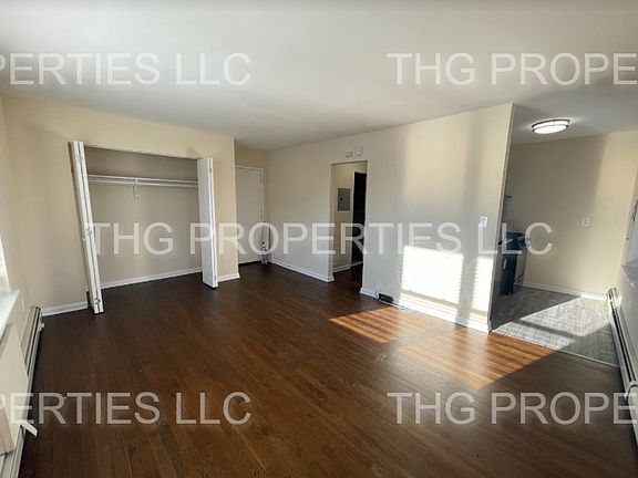 5th image of 600-610 E Front St #610-3C