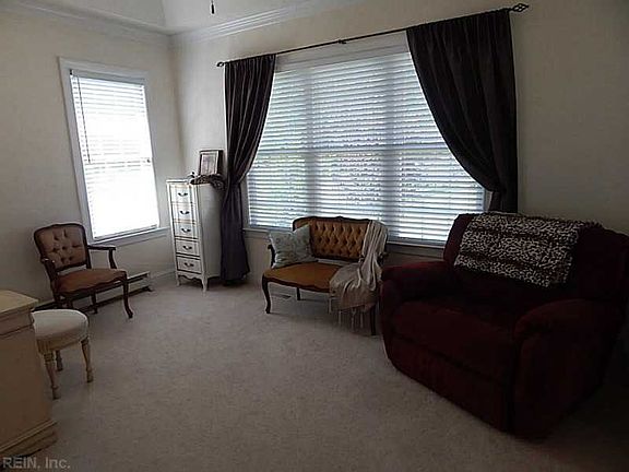 4th image of 1310 Simon Dr