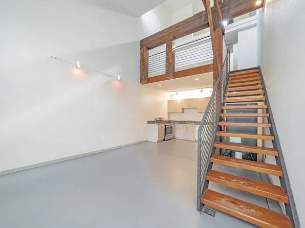 Boathouse Lofts, 400 Derby Ave APT 8, Oakland, CA 94601
