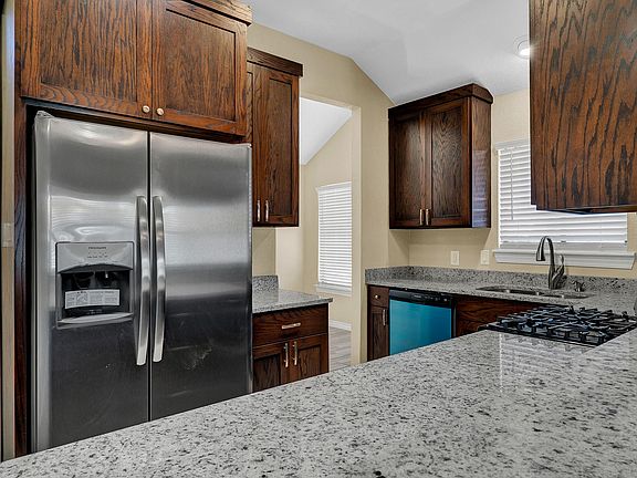 5th image of 7213 Canyon Run Dr