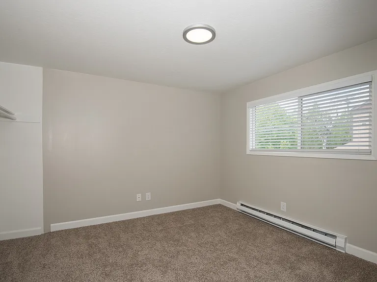 Large Bedroom
