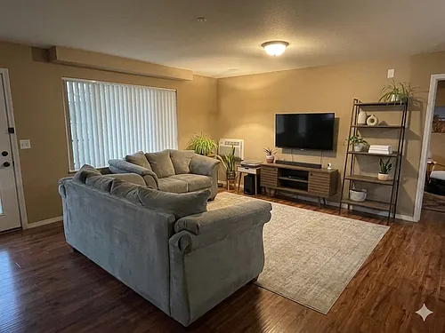 1916 White Ave #101 Photo 1