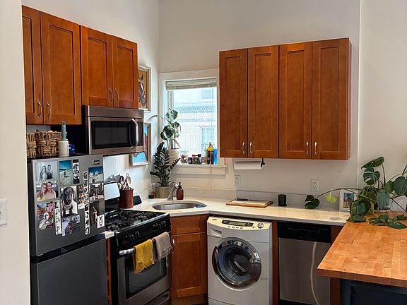 5th image of 1836 Delancey St APT 4