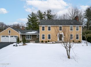 30 Carriage Rd, Delmar, NY 12054