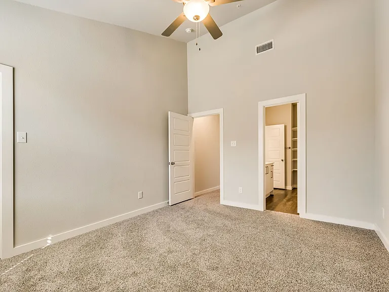 663 Wheatfield Dr — Photo 12
