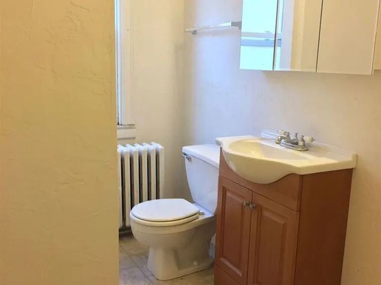 2306 Sherbrook St #3 — Photo 12