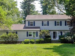 185 Slice Dr, Stamford, CT 06907