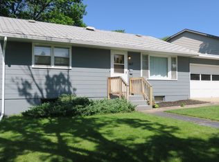 1617 E Robinson Ave, Pierre, SD 57501