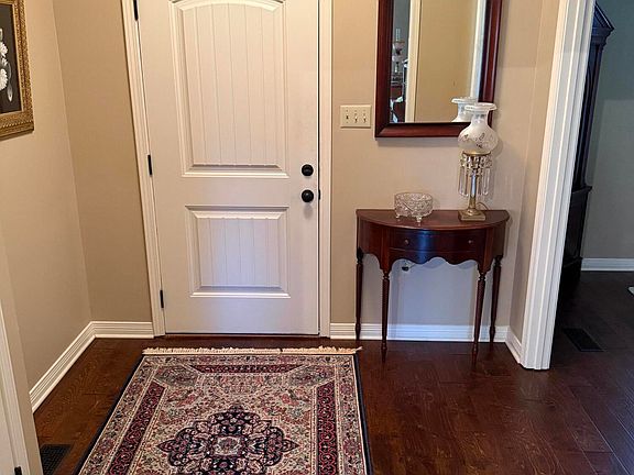 4th image of 107 Candlewick Rd